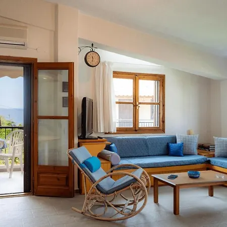 Seahouse With View Apartment